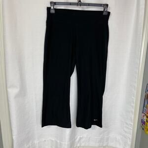 Nike Capri Activewear Women's Legging, Jogging Pants, M